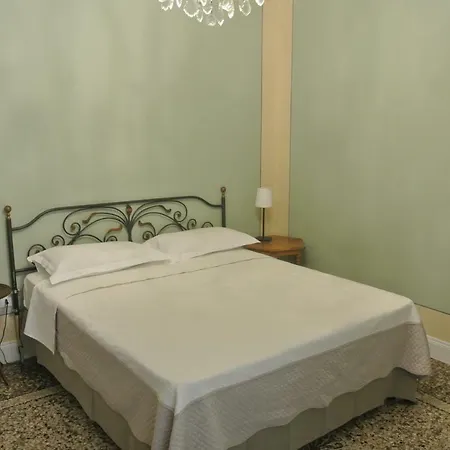 Palazzo Zecchino 4*