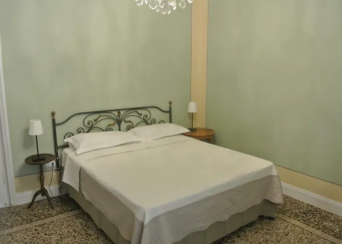 Palazzo Zecchino 4*