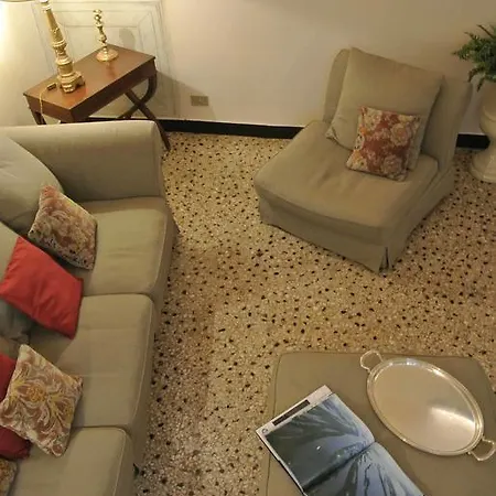 Palazzo Zecchino Πανσιόν 4*