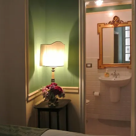 Palazzo Zecchino 3* Genua